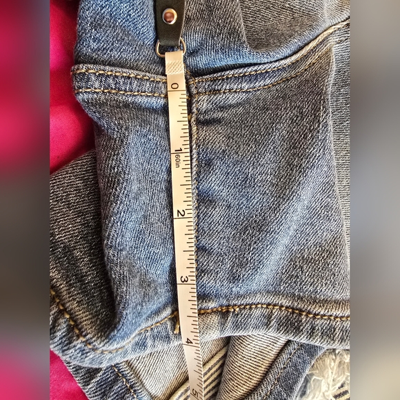 KanCan Light Blue Distressed Jean Shorts-NWOT - Picture 7 of 11